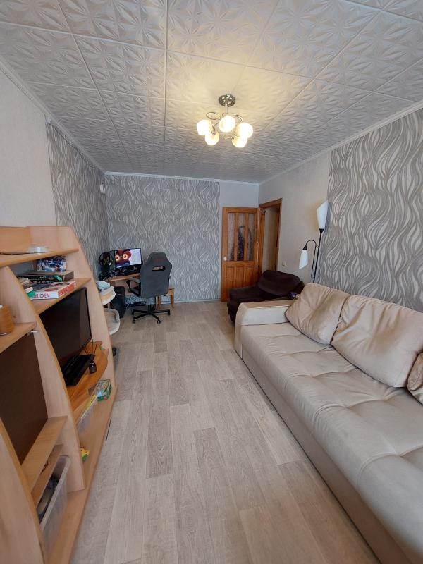 Продам 2-комнатную квартиру или обменяю на 1-комнатную+доплата, по адресу: г. - Новотроицк