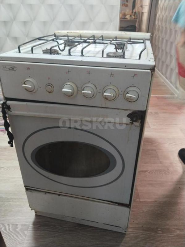Продам газовую плиту в рабочем состоянии, б/у. - Орск