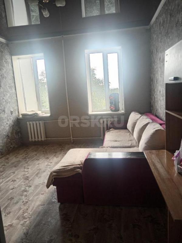 Сдам 2-комнатую квартиру на длительный срок порядочному семье теплая, уютная, все в рядом школа, дет - Орск