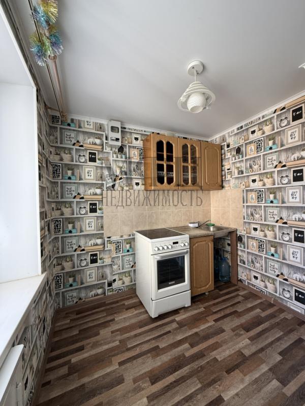 Продам 2х комнатную квартиру по адресу ул. - Орск