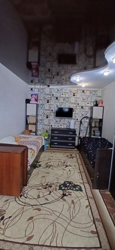 Обратите  внимание  продается шикарная  3-комнатная квартира 4/5 этаж ,
по адресу: г. - Новотроицк