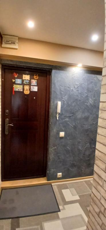 Обратите  внимание  продается шикарная  3-комнатная квартира 4/5 этаж ,
по адресу: г. - Новотроицк