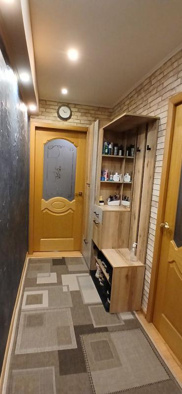 Обратите  внимание  продается шикарная  3-комнатная квартира 4/5 этаж ,
по адресу: г. - Новотроицк