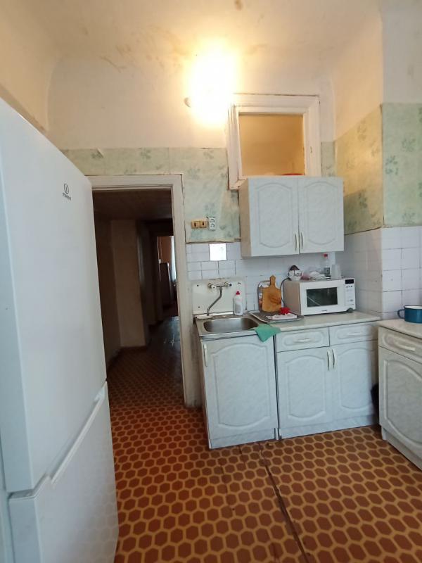 Успейте купить большую  3-комнатную квартиру по адресу:  г. - Новотроицк