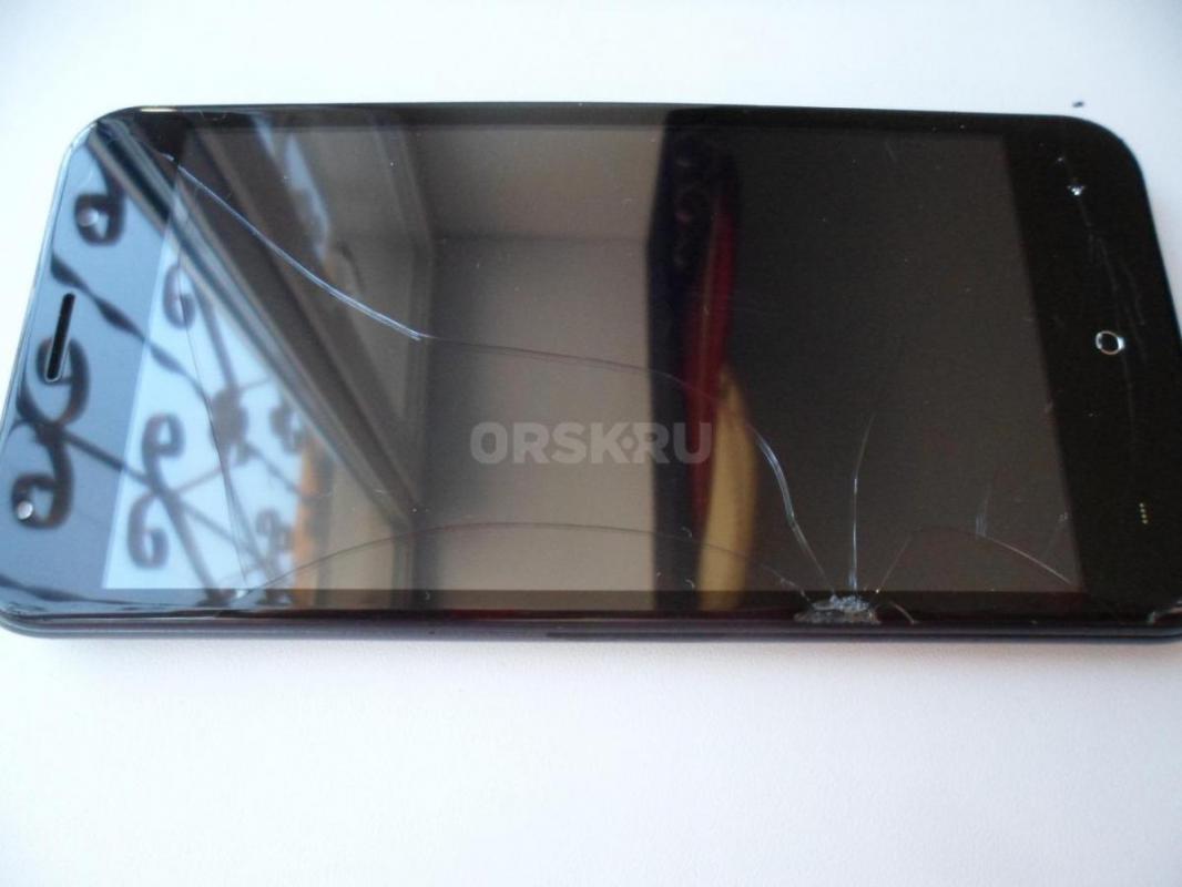 Смартфон BQ-5031G Fun 
Смартфон BQ-5031G  в цвете графит. - Новотроицк