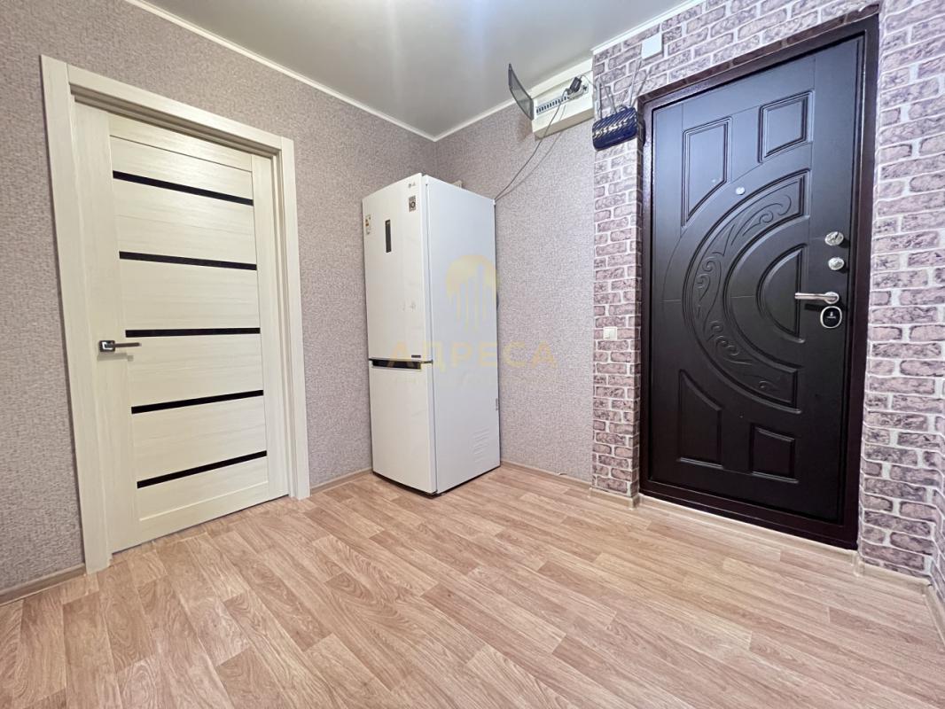 Продаётся просторная 3-х комнатная квартира на 1 этаже 5-ти этажного дома - РОМАШКА!!! - Оренбург