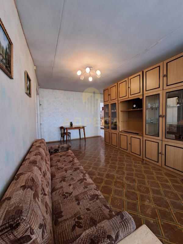 В продаже просторная трёхкомнатная квартира общей площадью 56,4 кв. - Оренбург