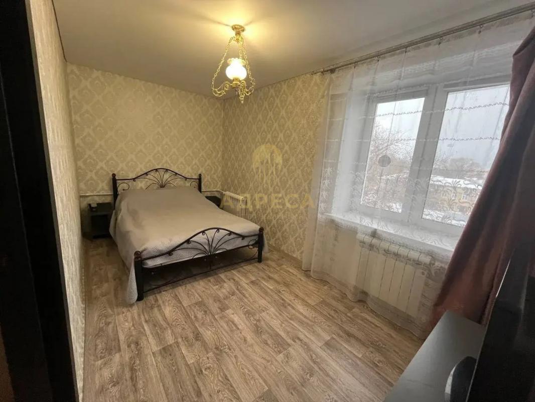 Продается  просторная и светлая 3-комнатная квартира в районе с развитой инфраструктурой. - Оренбург