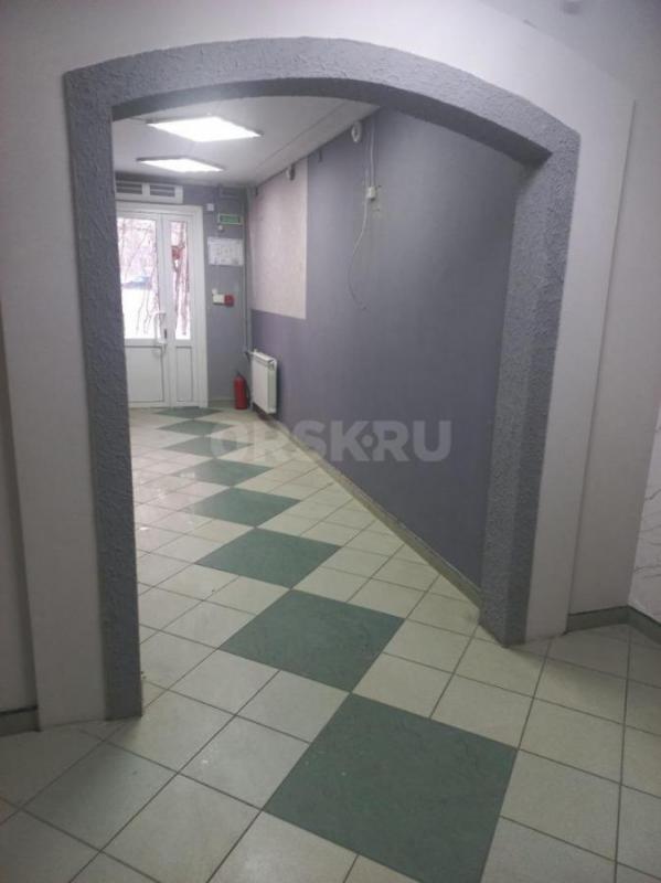Сдам в аренду коммерческое помещение 43.9 м2 под магазин непродовольственных товаров или офис. - Орск