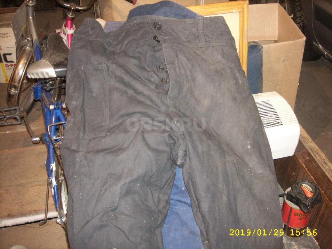 Продам штаны мужскиеи ватные, зимние , размер48,50, рост 4 , новые , цена за одни 500 рублей , 3 шту - Орск