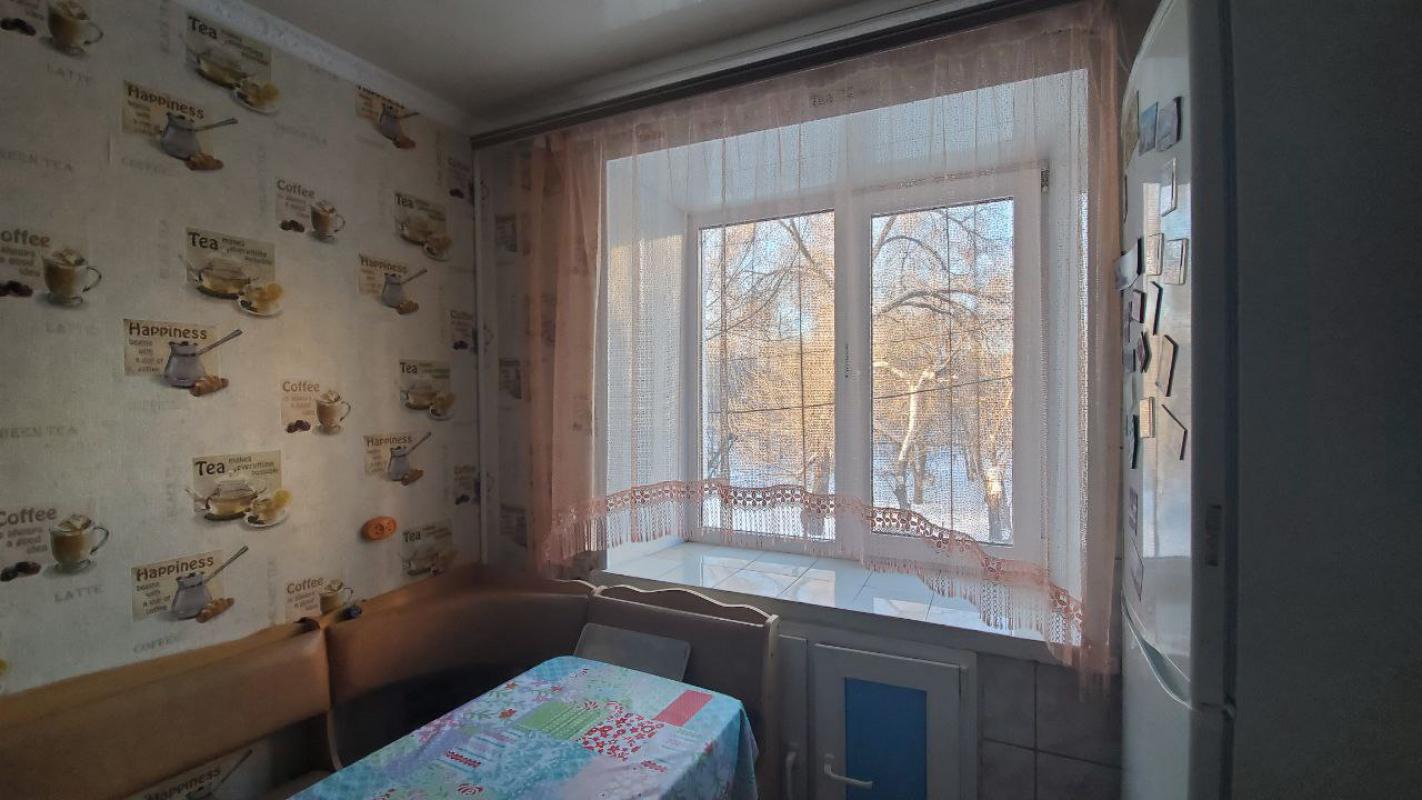 Продается светлая и теплая квартира общей площадью 43,8 кв. - Гай