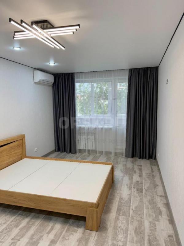 Продается однокомнатная квартира на третьем этаже по адресу Волкова 3. - Новотроицк