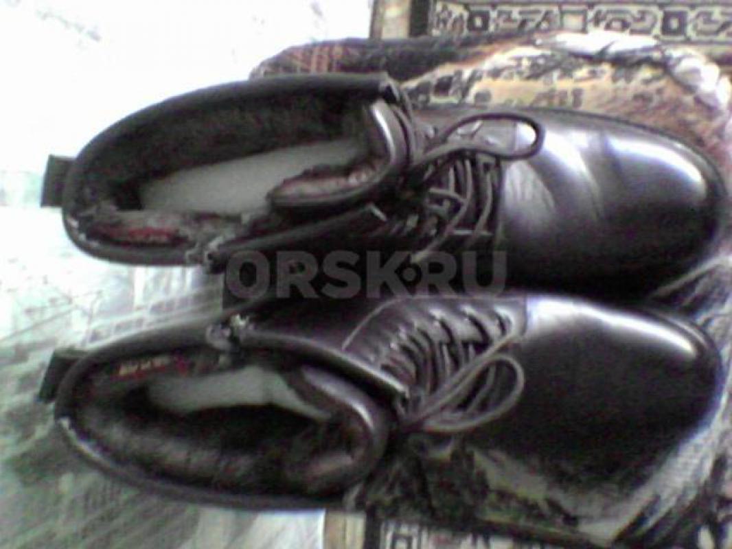 Продам новые кожаные берцы коричневого цвета на толстой нескользящей подошве 43-44 размера. - Орск