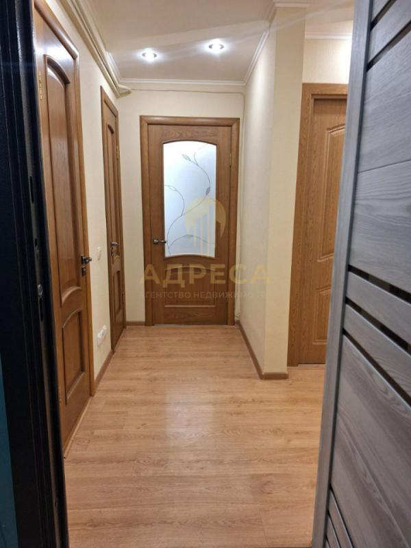 ПРЕДЛАГАЕМ ВАШЕМУ ВНИМАНИЮ ПРОСТОРНУЮ И УЮТНУЮ ДВУХКОМНАТНУЮ КВАРТИРУ! - Оренбург