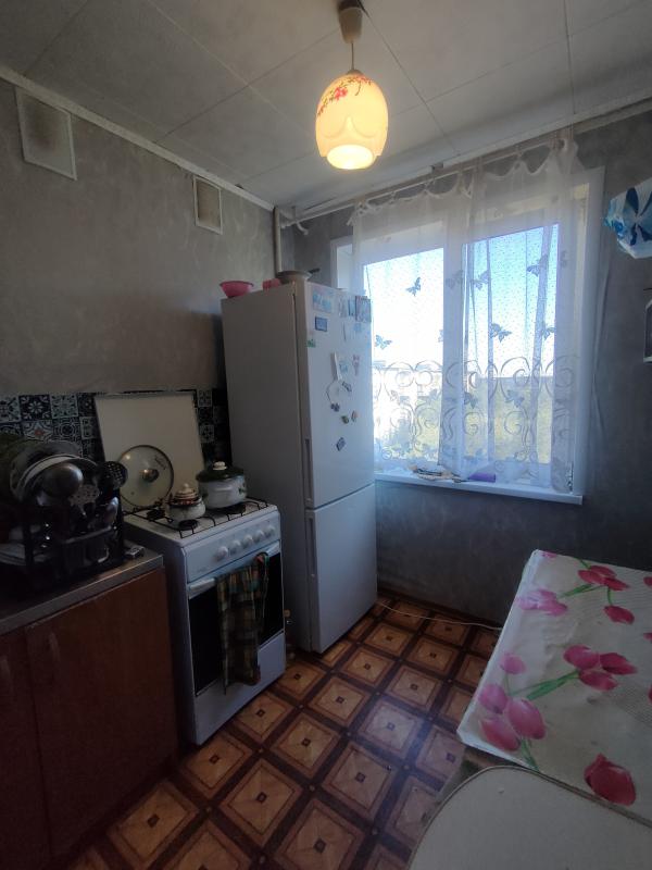 Продаётся уютная двухкомнатная квартира (распашонка) площадью 47.3 квадратных метров на четвёртом эт - Новотроицк