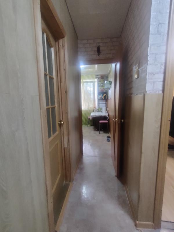 Продаётся просторная четырехкомнатная квартира (45-ка) площадью 61 квадратный метр на пятом этаже пя - Новотроицк