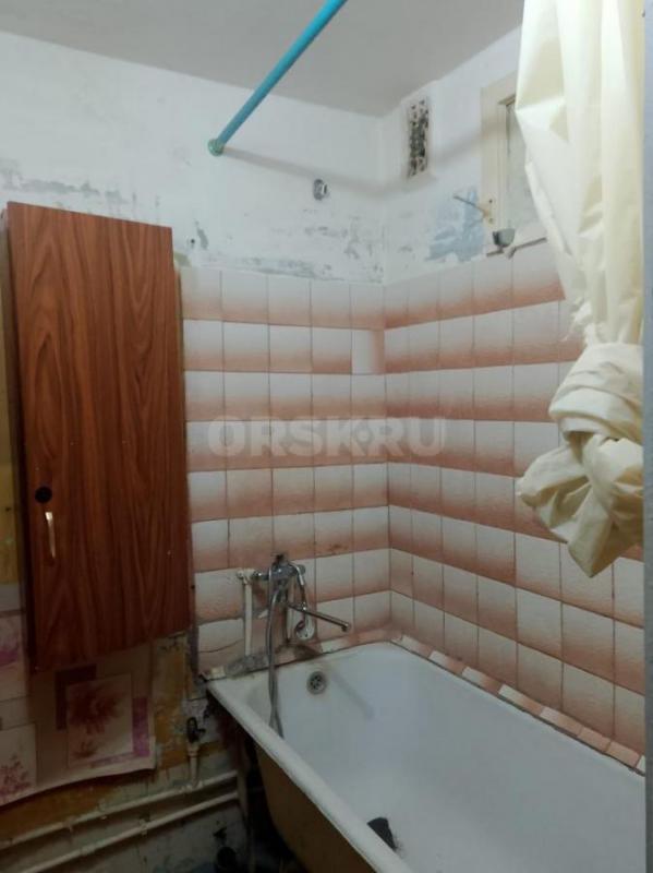 Сдам 3-х комнатную квартиру

Адрес : Пацаева 9а, квартира находится на 2 этаже

не мебелирована, - Орск