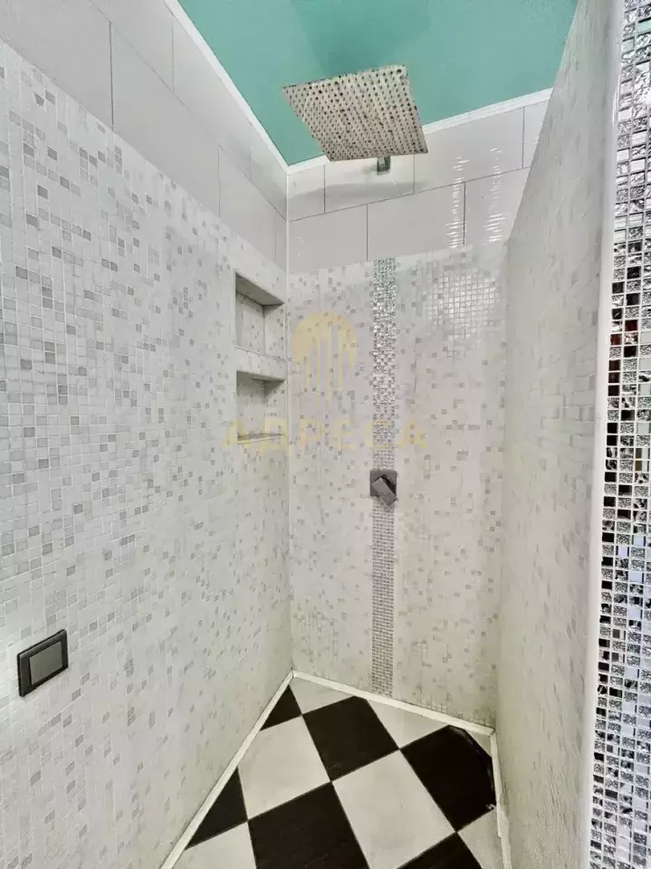 Продается шикарный двухэтажный дом мансардного типа. - Оренбург