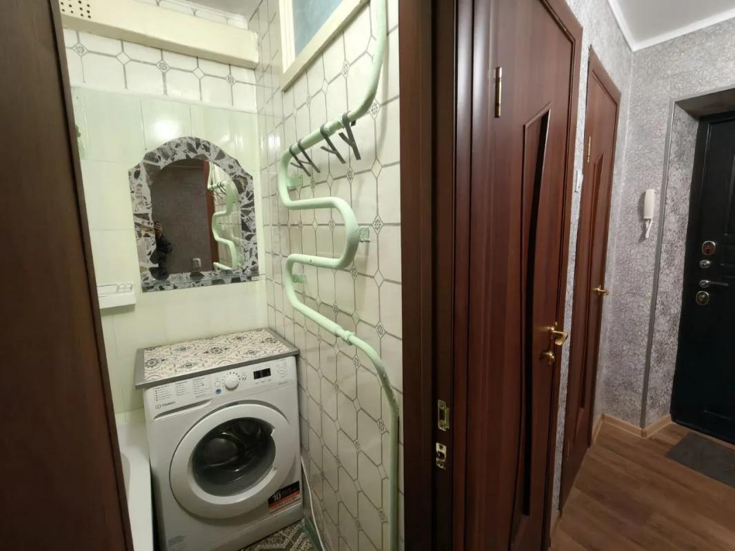 На длительный срок сдаю 1 комнатную квартиру. - Новотроицк