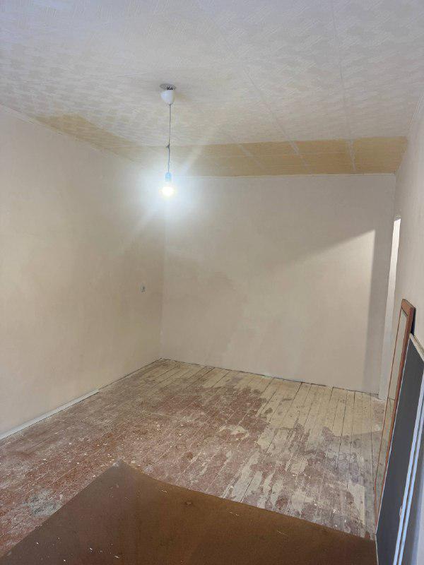 Продаётся 1-комнатная квартира, расположенная на 1 этаже пятиэтажного кирпичного тёплого дома по адр - Гай