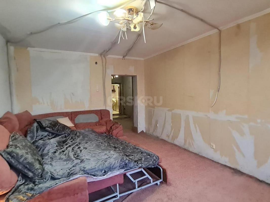 Продаётся уютный двухэтажный дом — пространство для счастливой жизни вашей семьи! - Орск