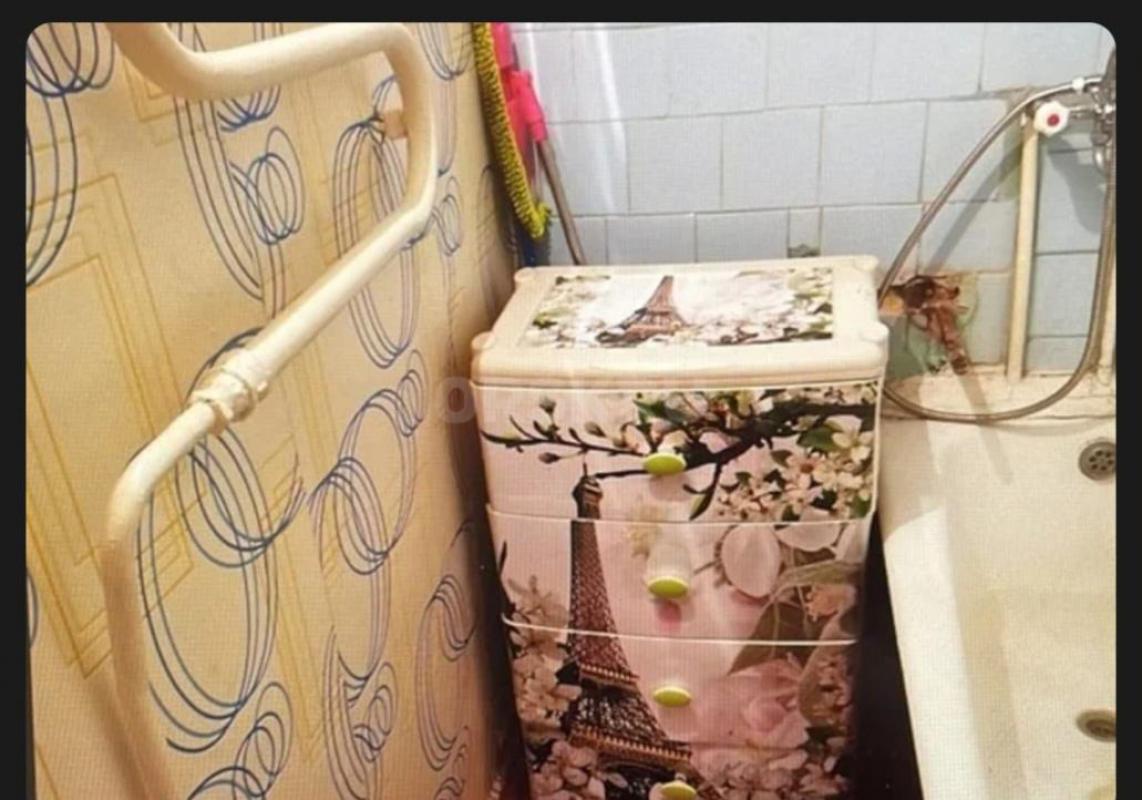 Продам 2-х комнатную квартиру, расположенную на 5-м этаже 5-ти этажного панельного дома по адресу: г - Новотроицк