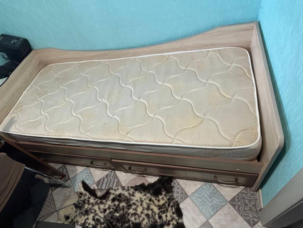 Продам кровать в идеальном состоянии, с матрасом, с выдвижными ящиками. - Новотроицк