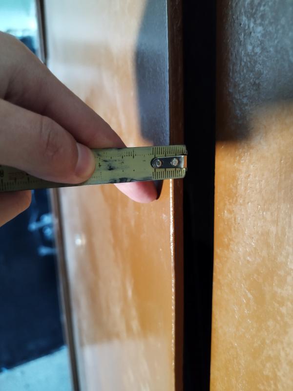 Дверь входная металлическая, очень тяжелая, отдам бесплатно. - Новотроицк