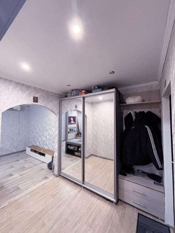 ПРОДАЕТСЯ ХОРОШАЯ УЛУЧШЕННОЙ ПЛАНИРОВКИ 2Х-КОМНАТНАЯ КВАРТИРА В САМОМ ЛУЧШЕМ РАЙОНЕ ГОРОДА в панельн - Новотроицк