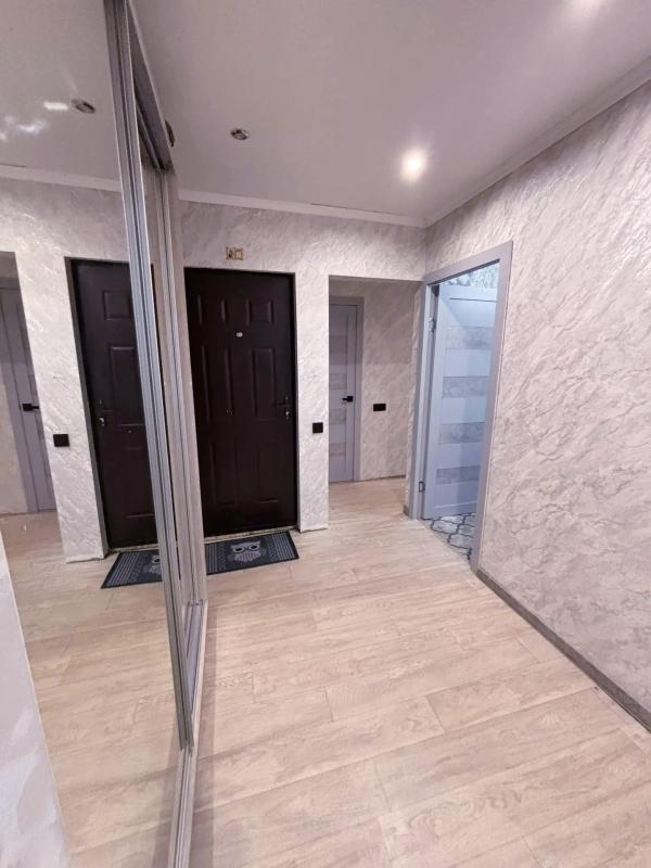 ПРОДАЕТСЯ ХОРОШАЯ УЛУЧШЕННОЙ ПЛАНИРОВКИ 2Х-КОМНАТНАЯ КВАРТИРА В САМОМ ЛУЧШЕМ РАЙОНЕ ГОРОДА в панельн - Новотроицк