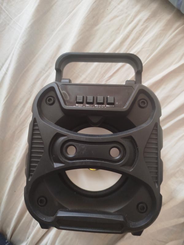 Продам колонку срочно в отличном состоянии звук хороший .5-6 часов работы. - Новотроицк