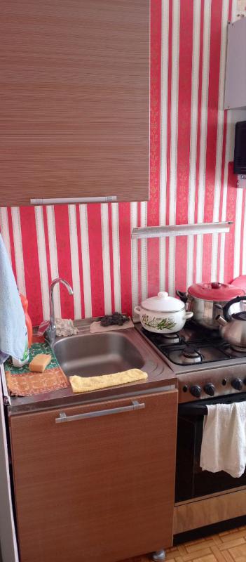 В продаже 3-комнатная квартира по адресу:  г. - Новотроицк