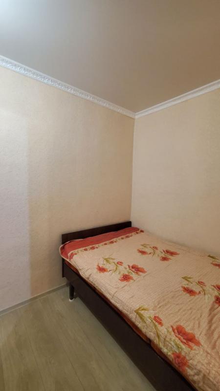 Продается уютная 2-комнатная квартира  расположенная на 2 этаже 5-этажного блочного дома по адресу: - Гай