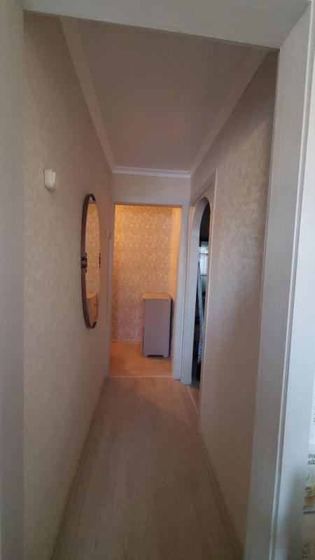 Продается уютная 2-комнатная квартира  расположенная на 2 этаже 5-этажного блочного дома по адресу: - Гай