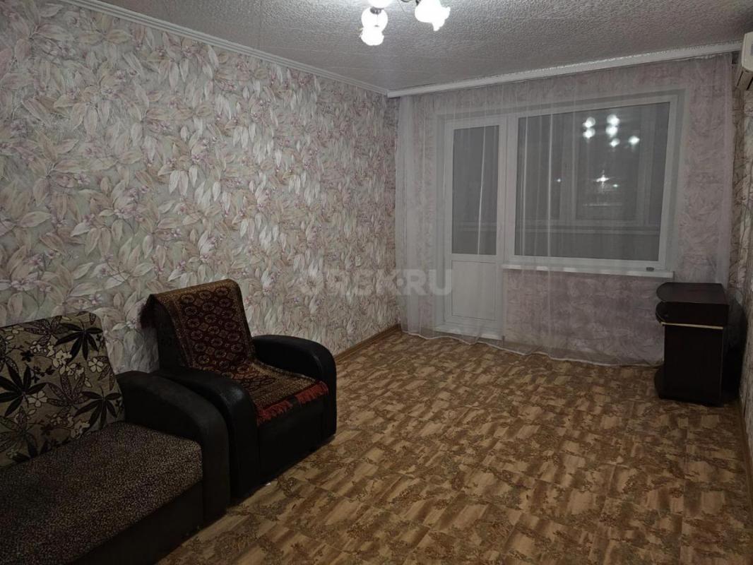 Сдам 1-квартиру в центре города на длительный срок, 2/5, ул. - Орск