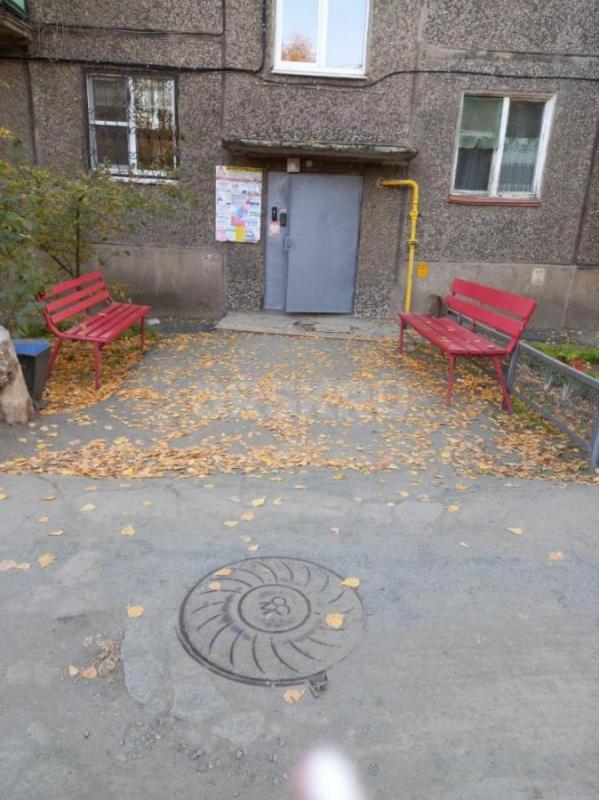 Продам в центре города трехкомнатную квартиру площадью 58,20 квадратных метра. - Орск