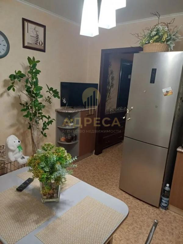 Продается просторная 1-комнатная квартира  с качественным ремонтом.
&bull; Пластиковые окна& - Оренбург