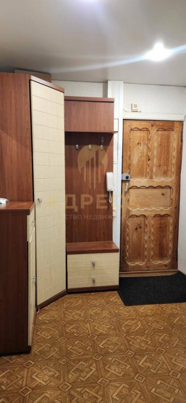 Продается трехкомнатная квартира!📍 Расположение: Удобный первый этаж. - Оренбург