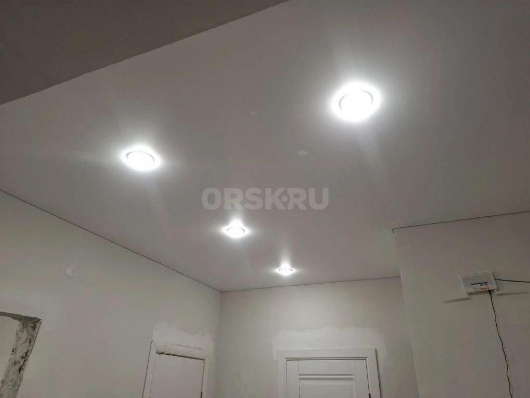 Профессионалы установка натяжных потолков от компании. - Орск