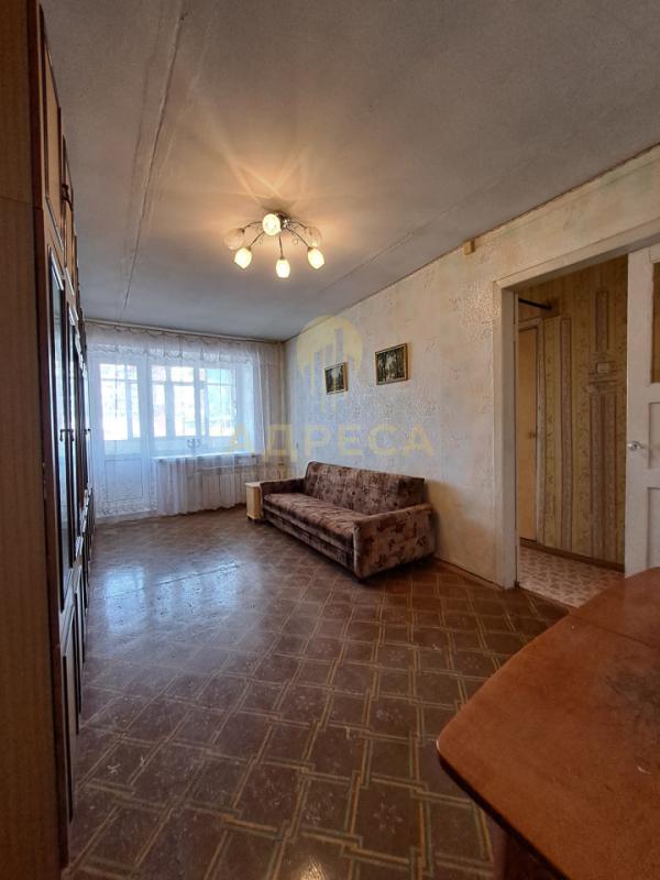 В продаже просторная трёхкомнатная квартира общей площадью 56,4 кв. - Оренбург