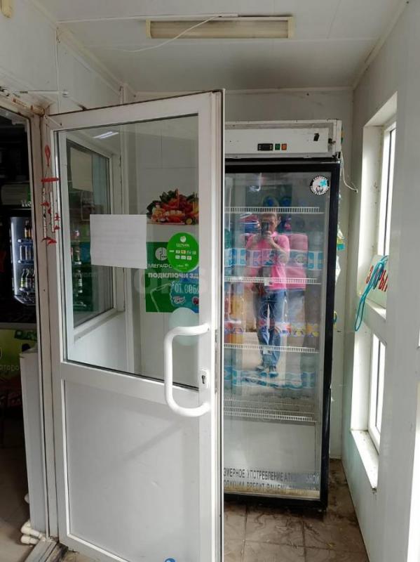 Продам торговый павильон , земля в собственности, под сигнализированной охраной , с кондиционером  . - Орск