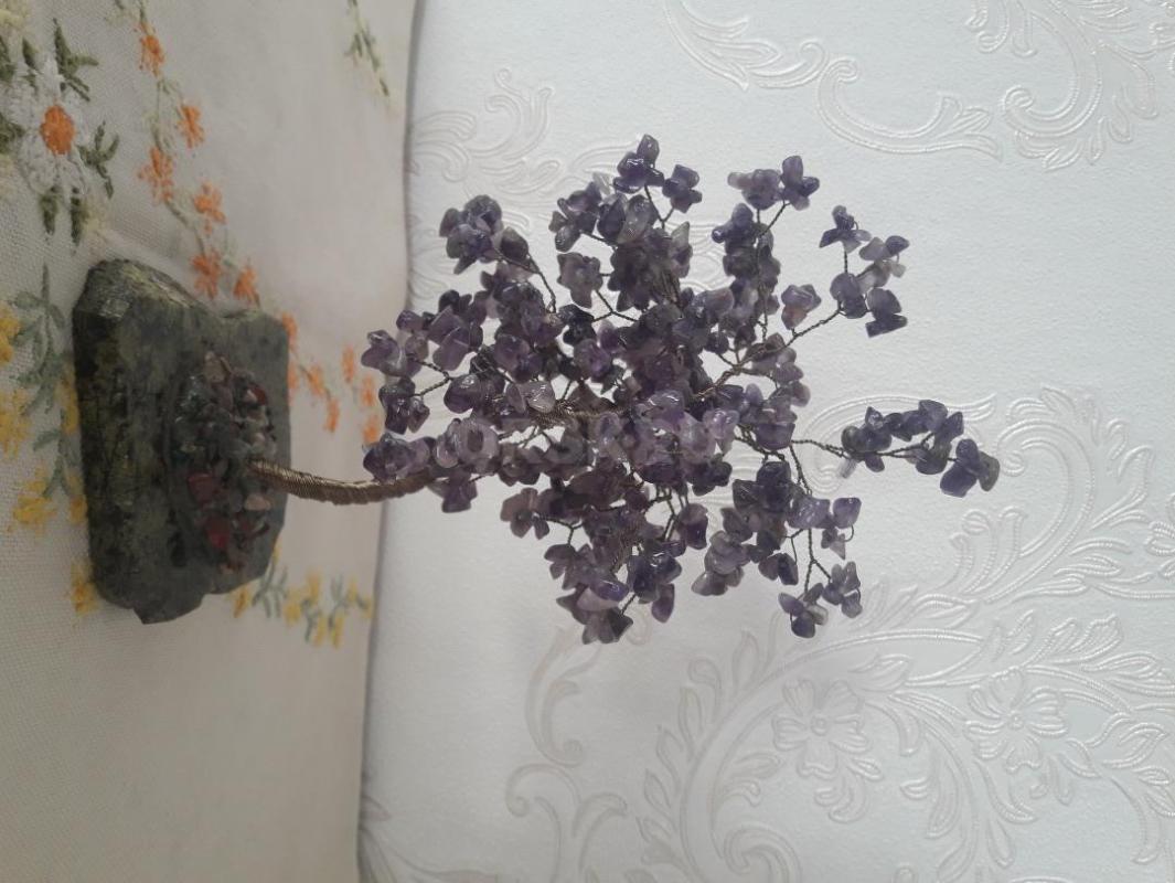 Продам:
-винтажный  заварочный чайник с узором на подносе латунь-никель-2200;
-статуэтка лыжница; - Орск