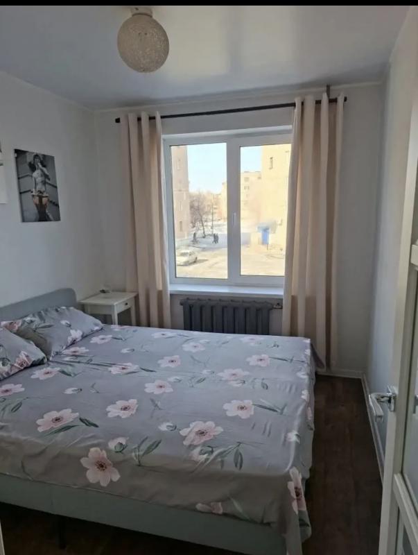 Продам двухкомнатную квартиру на втором этаже. - Новотроицк