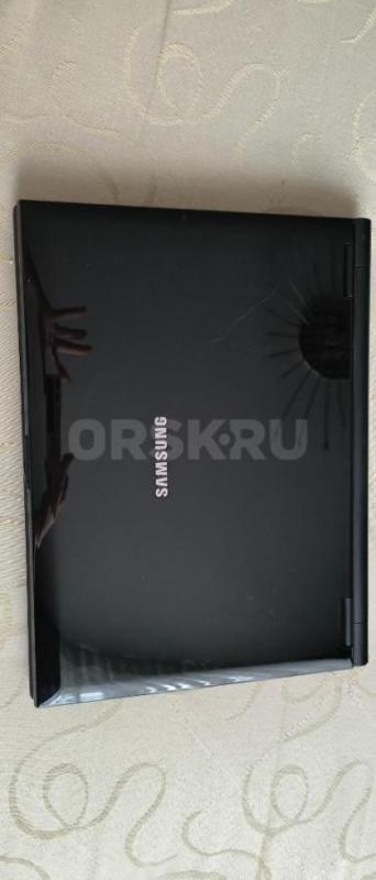 Продам ноутбук Samsung состояние нового, батарея держит очень хорошо, цена чисто символическая для н - Орск