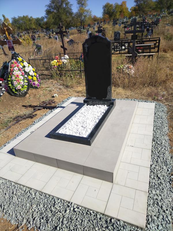 Благоустройство мест захоронений. - Гай