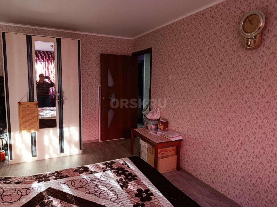 Продаем трёхкомнатную квартиру с лучшим расположением в районе, где вся инфраструктура под боком! - Орск