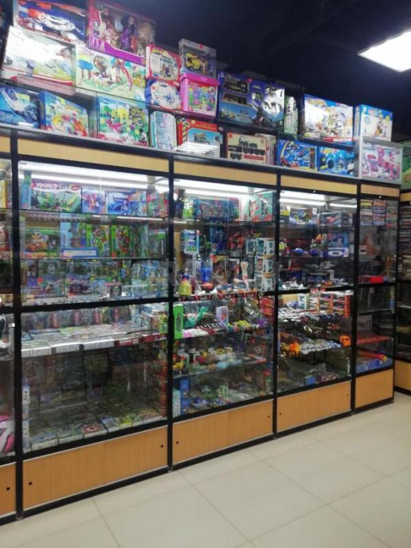 Отдам бесплатно! торговый отдел в центре города по пр. - Орск