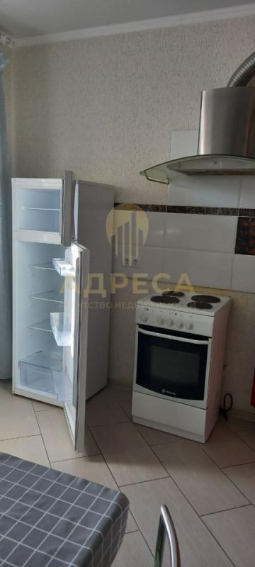 Сдаётся однокомнатная квартира с мебелью и техникой, с хорошим ремонтом. - Оренбург