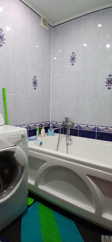 ОБРАТИТЕ ВНИМАНИЕ КВАРТИРА С ХОРОШИМ РЕМОНТОМ БЕЗ ВЛОЖЕНИЙ НА ПРИВЛЕКАТЕЛЬНОМ ВТОРОМ ЭТАЖЕ .!!!!!!!! - Новотроицк