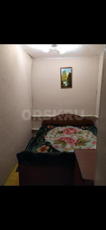 Продается добротный,благоустроенный, уютный дом состоящий из двух домов( 1 каркасный и 2 кирпичный) - Орск